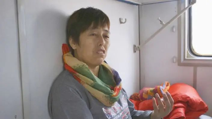 秀芹，眼睑下垂是MG患者的常见表征。（图源：受访者供图）