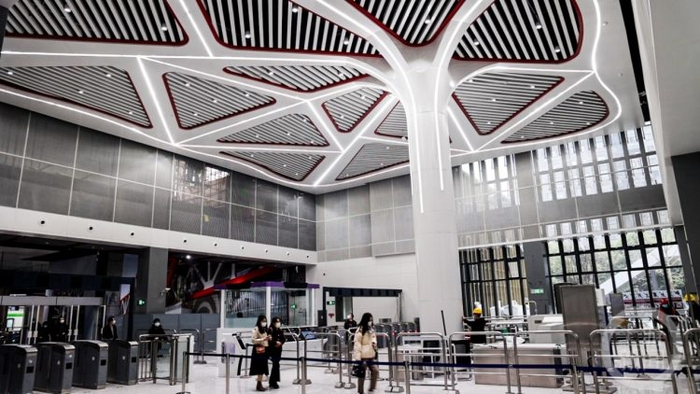 △10号线二期曾家岩站站厅