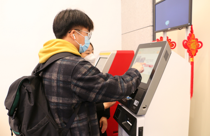 高铁“奉节站”城市候机楼可提供值机、航空信息查询等服务 重庆江北机场新闻中心供图