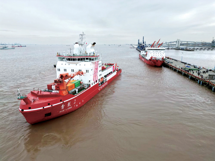 　　中国第39次南极考察队出征，第三次谱写“双龙”探极新篇章。中国极地研究中心供图