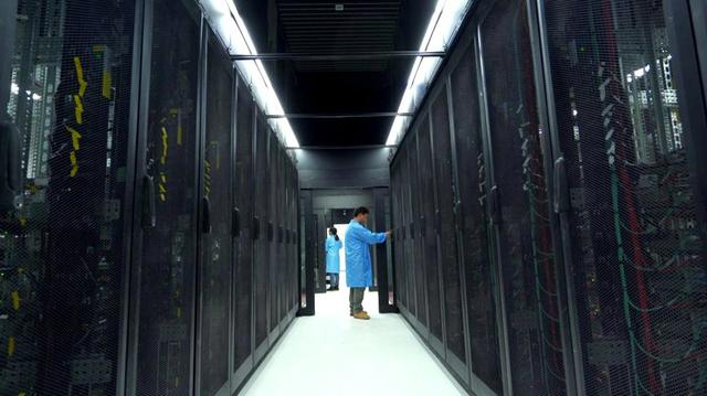 西藏宁算科技云计算数据中心。李海霞摄