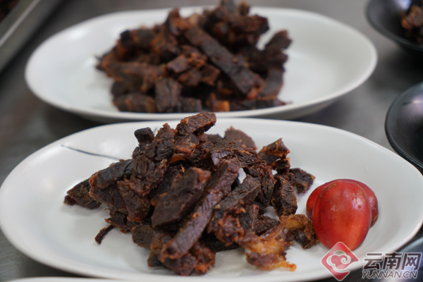 怒江草果牛干巴 供图