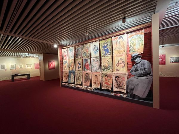 上海市历史博物馆馆藏年俗文物展现场