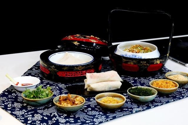 精致的厦门春饼宴。许晓春摄