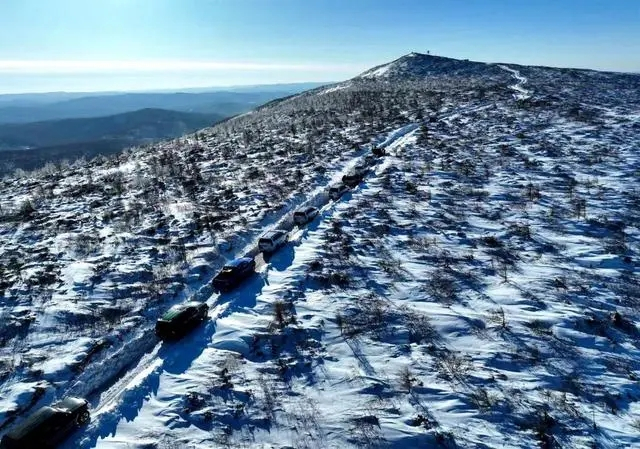 ▲呼中区举办的穿越兴安之巅活动。