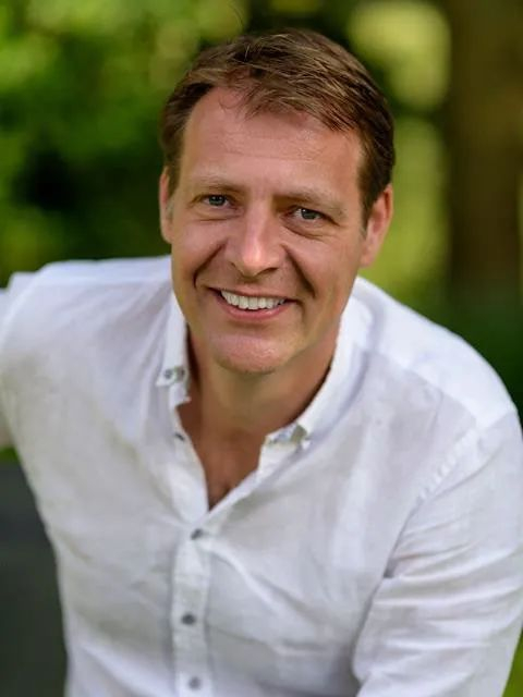 韦洛思（Floris Wesseling）