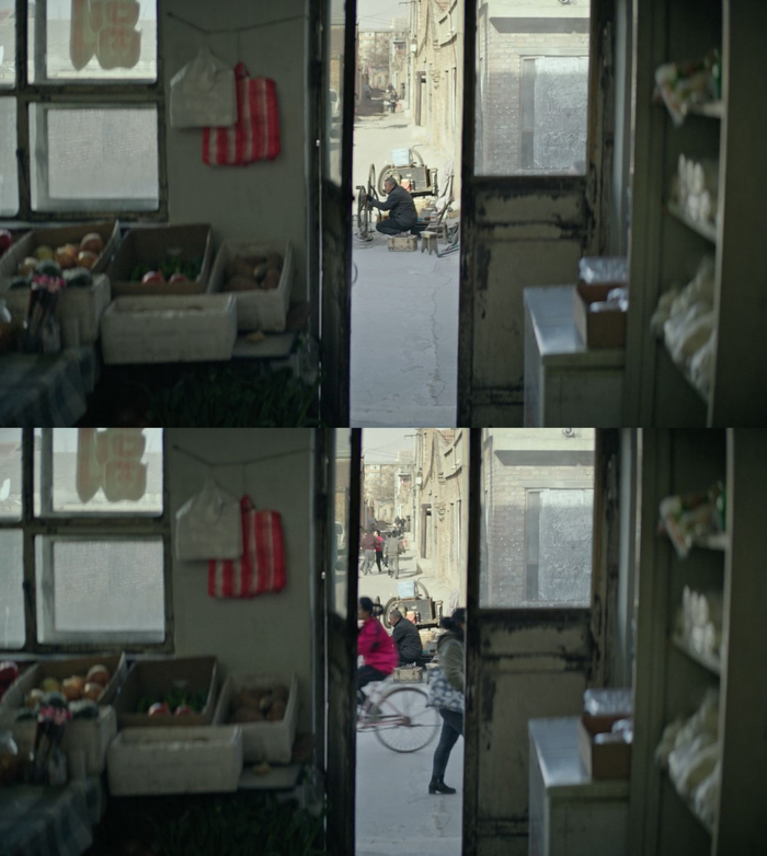 固定的长镜头远远观望远处的打斗，这类镜头非常侯孝贤