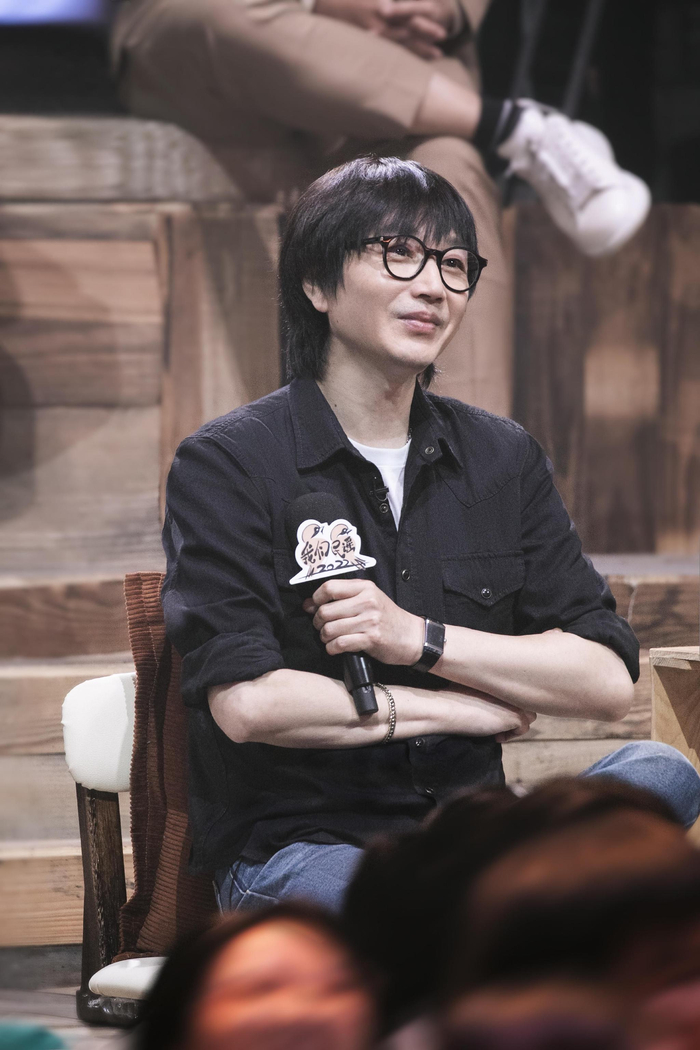 张亚东以“民谣好友”的身份加盟了《我们民谣2022》。  受访者供图