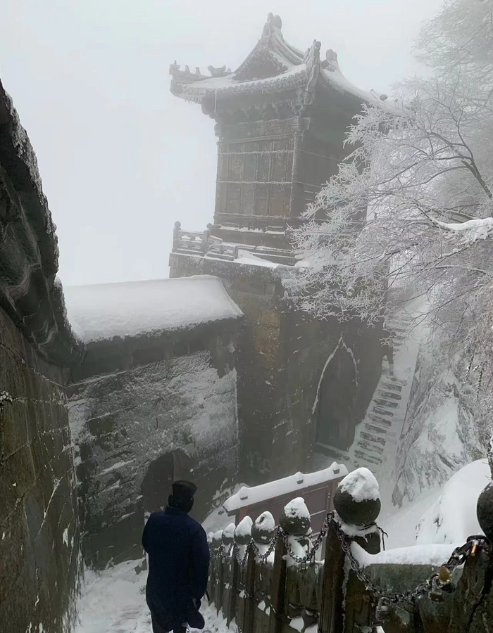  雪后的道观。本文图片均由作者提供。