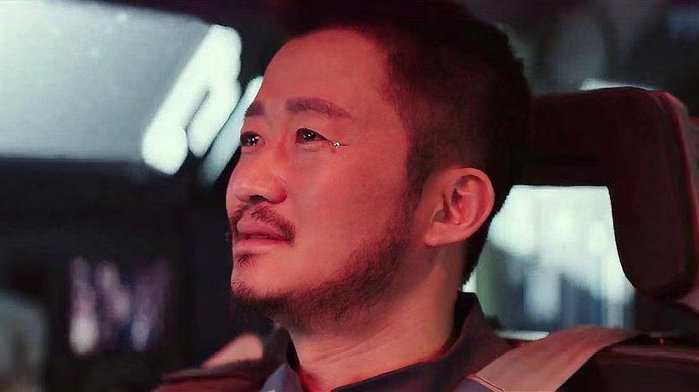 今天是大年初一,也是《流浪地球》里刘培强的生日……