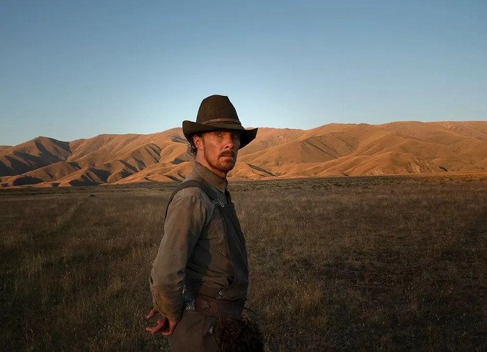 Netflix电影《犬之力》剧照