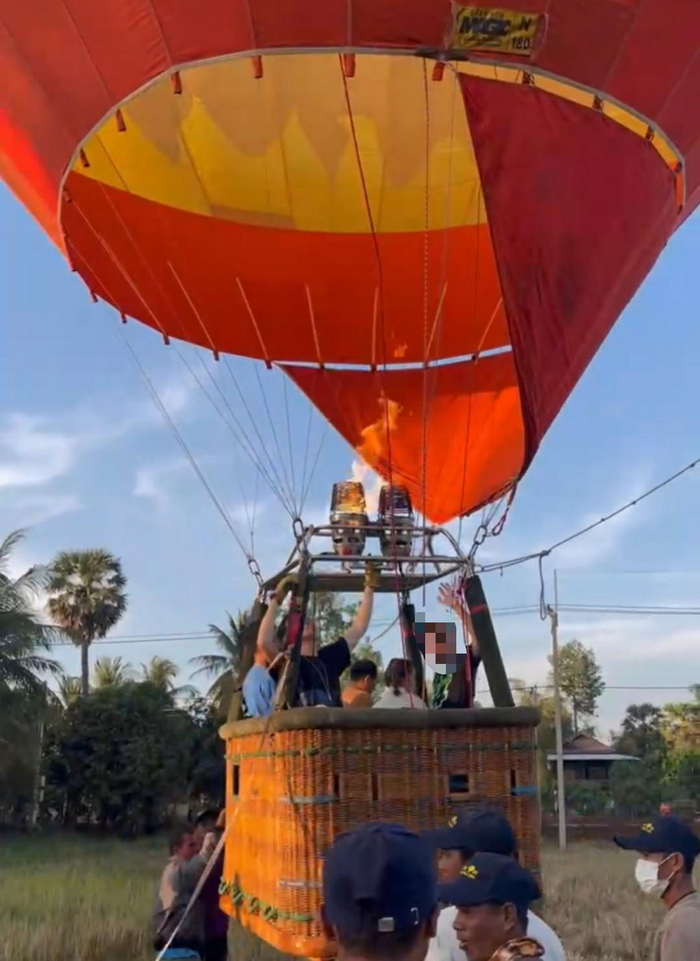 正规热气球升空照片。受访者供图