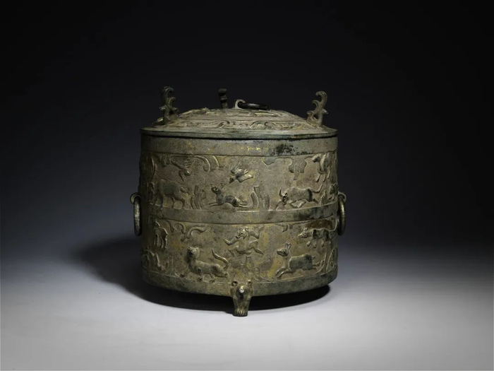 胡傅温酒樽　　山西博物院藏