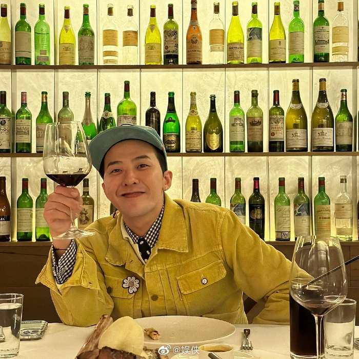 权志龙巴黎时装周生图96,这个生图状态太抗打了