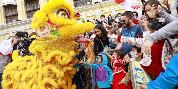 澳门大年初二入境旅客破7万人次 手机新浪网