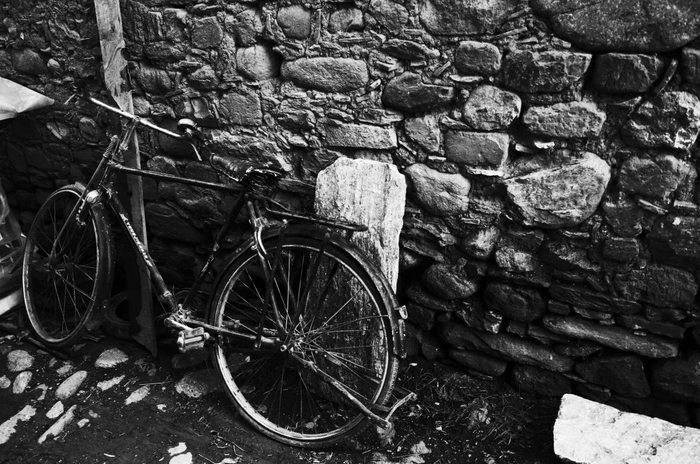 △土库房的石墙