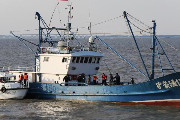 2021年10月25日， 长三角三省一市人大开展长江禁捕联合行动。展翔 图