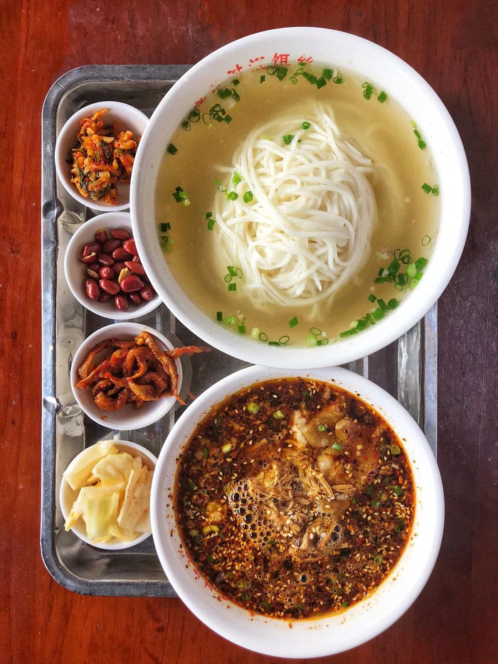 △云南耙肉饵丝