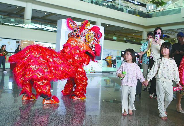 多国铆劲准备迎接中国游客潮_手机新浪网