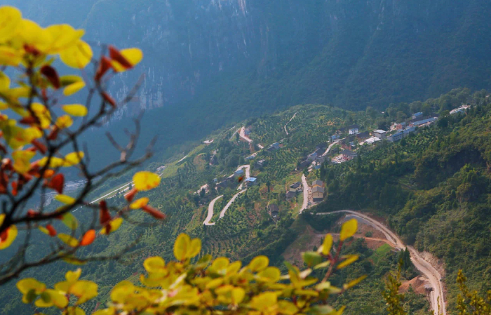 下庄“天路”。巫山县委宣传部供图