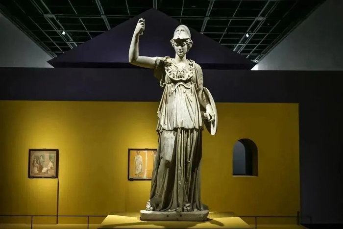 展览现场《雅典娜》