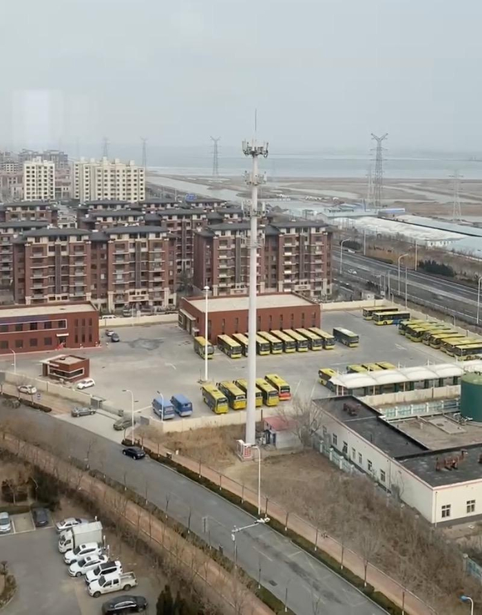 从2023年1月开始，看房人群逐渐增多，但成交量未见明显改变。新京报记者 张建 摄