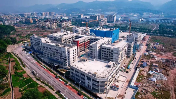 川外科学城中学施工现场。雷键 摄