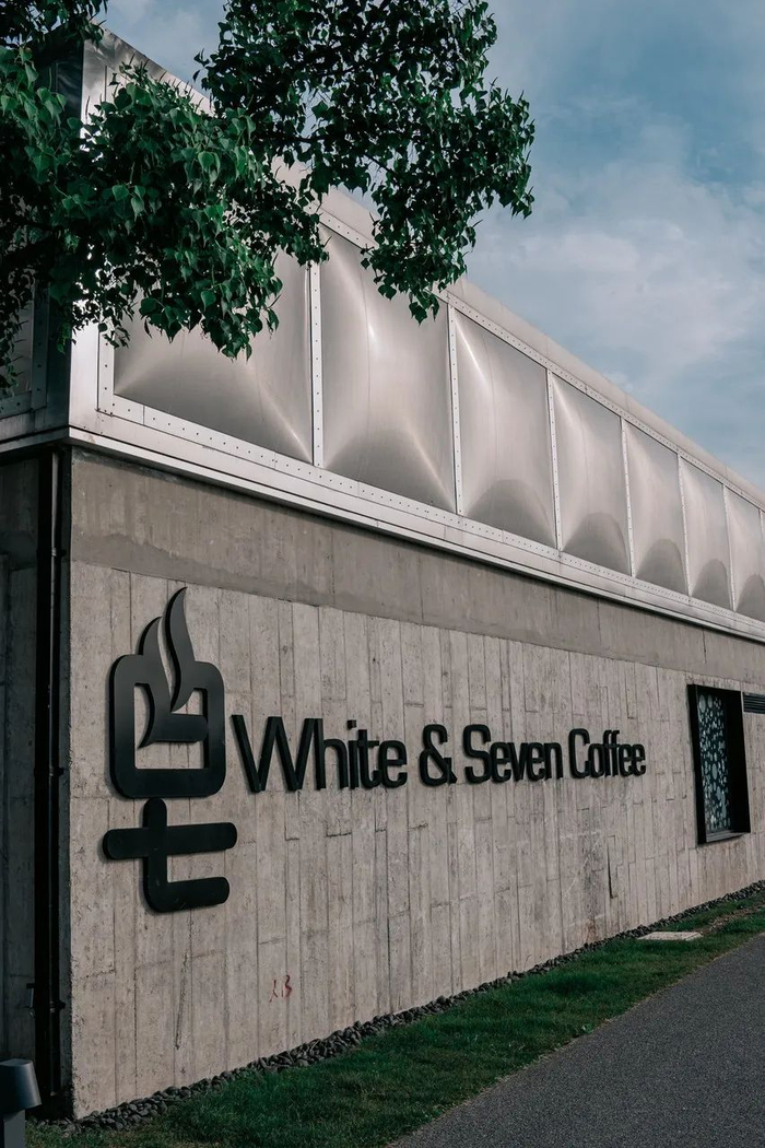 “白七”咖啡厅（图源/图虫创意）