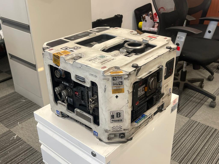 《流浪地球2》使用的智能量子计算机550A道具。受访者供图