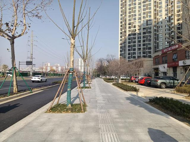 全面大修!“顶配”亮相!|南湖|人行道|道路_新浪新闻