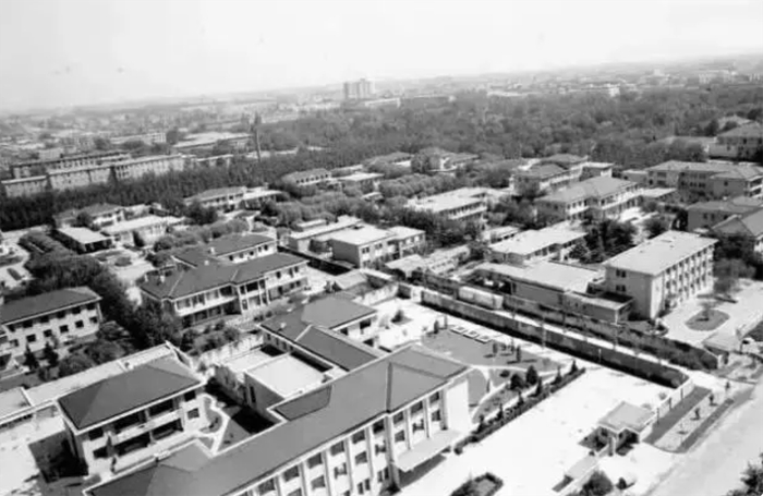 1979年的使馆区。北京日报 图