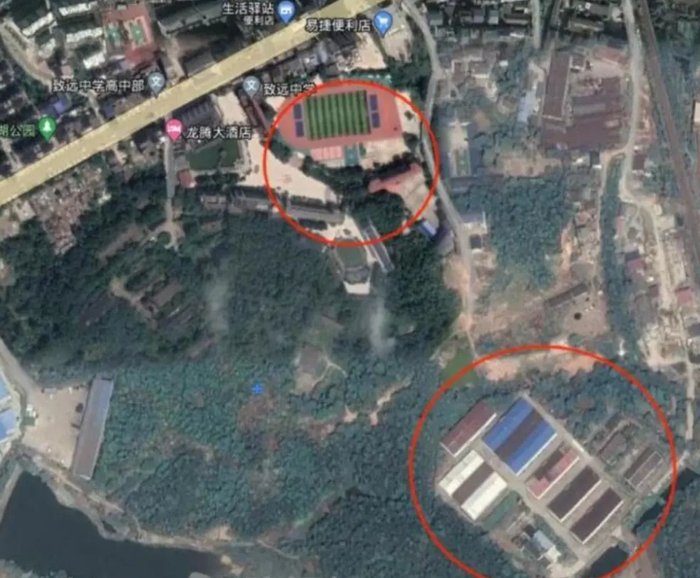 胡鑫宇遗体发现地与致远中学距离地图。 视频截图