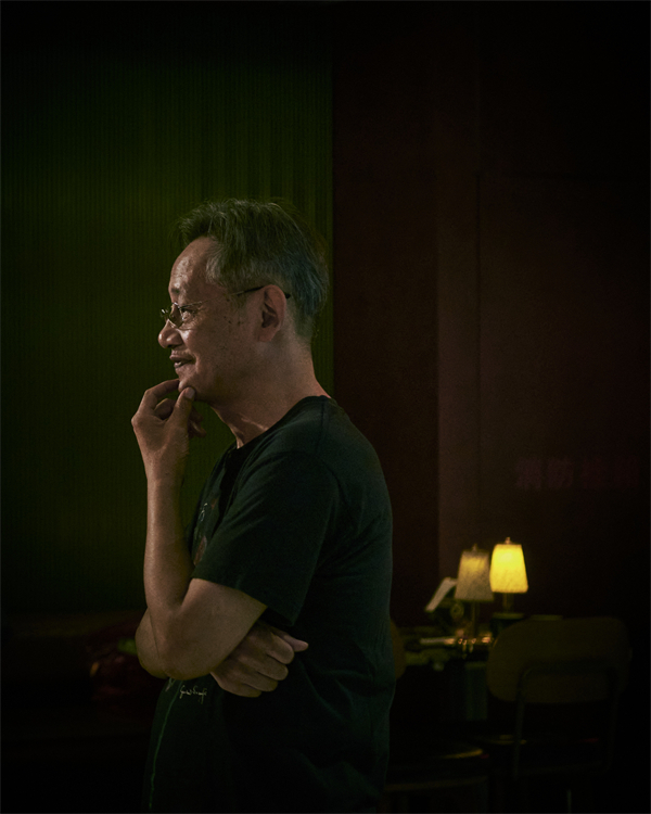 王小龙，诗人、作家、纪录片导演，生于1954年，1968年开始诗歌创作（摄影/丁晓雯）