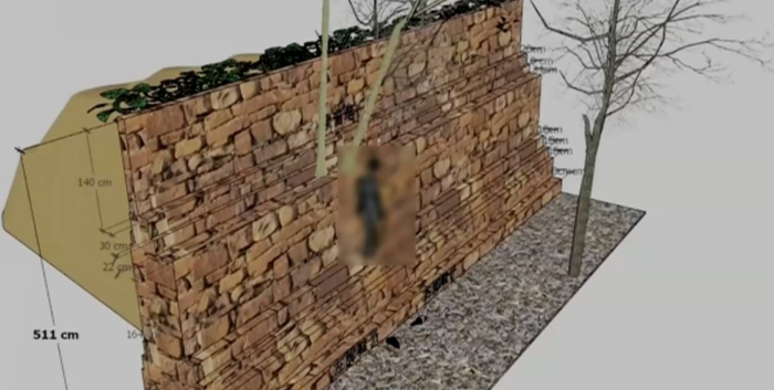 警方还原的胡鑫宇尸体发现地现场。网页截图