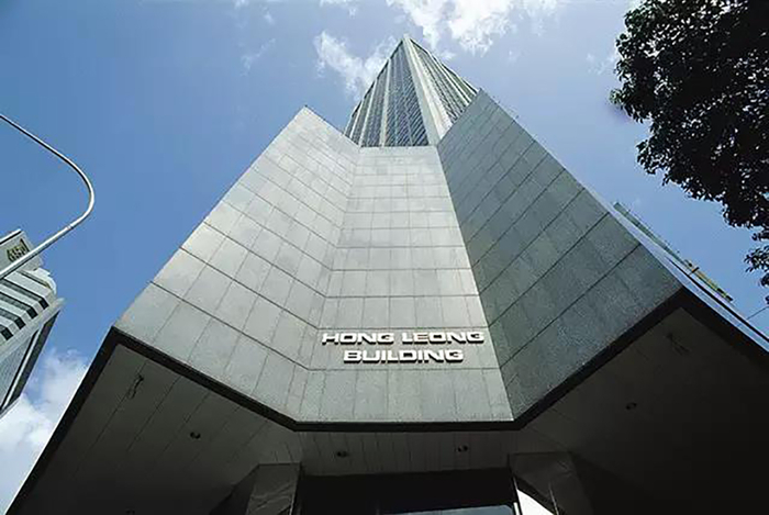 1976年于新加坡核心商业区落成的45层丰隆大厦