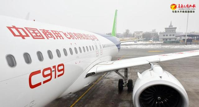 中国商飞国产C919（B001F）航班。通讯员党煜摄