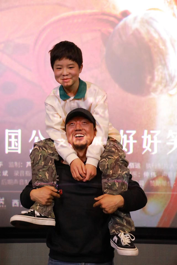 白泽泽和惠王军都是素人演员