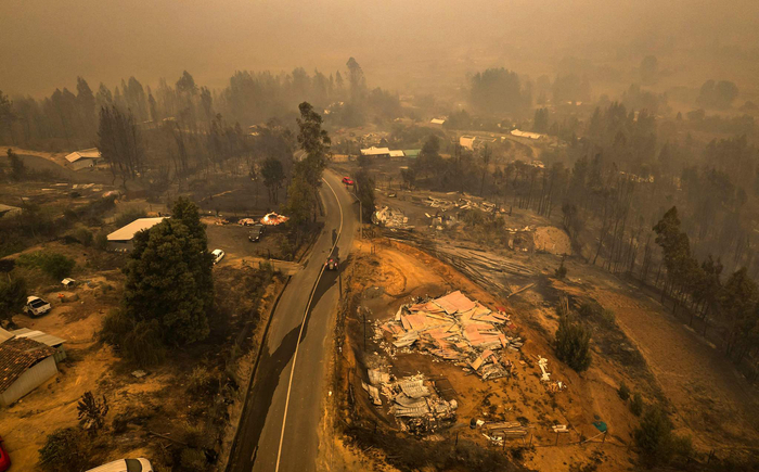 当地时间2023年2月3日，智利，Santa Juana发生山火，被烧毁的田地。