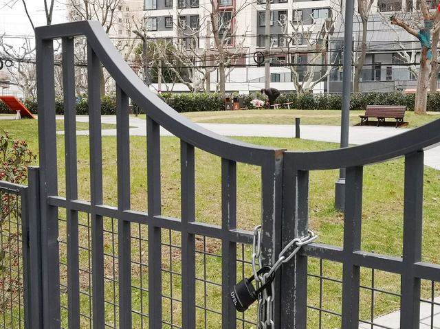 宠物活动片区与其他区域通过围栏隔开。赵忞 图