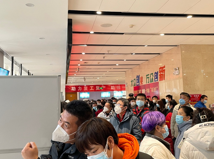 线下招聘会现场