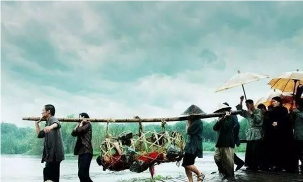 浸猪笼，电影《绣花鞋》剧照