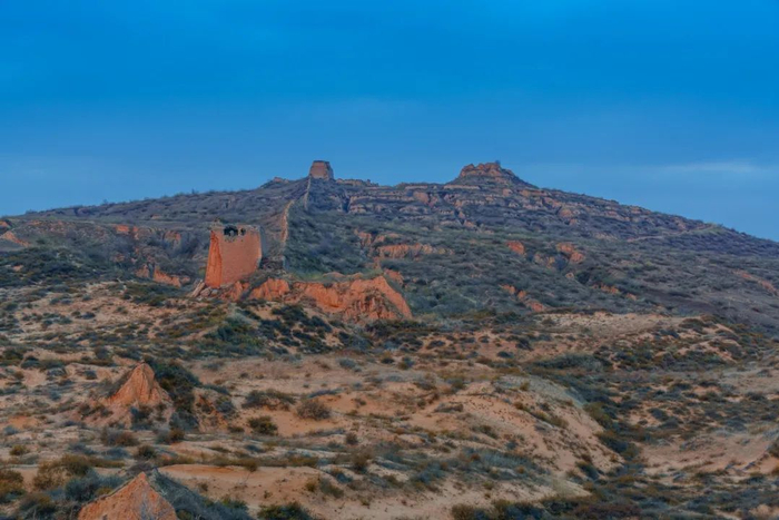 陕西榆林市的秦长城。/图虫创意