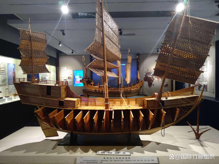       △ 泉州宋代海船模型     