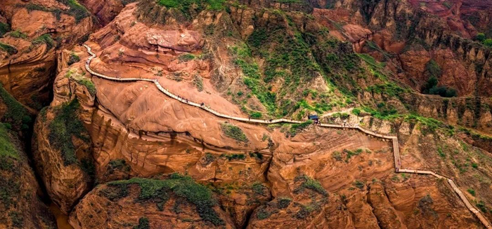 陕西榆林拨浪谷。/图虫创意