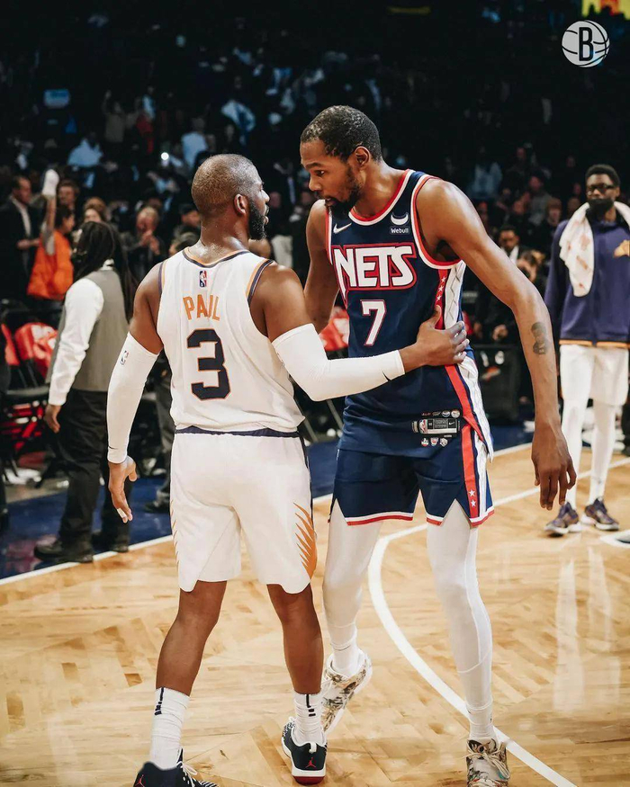 杜兰特将和保罗成为队友。