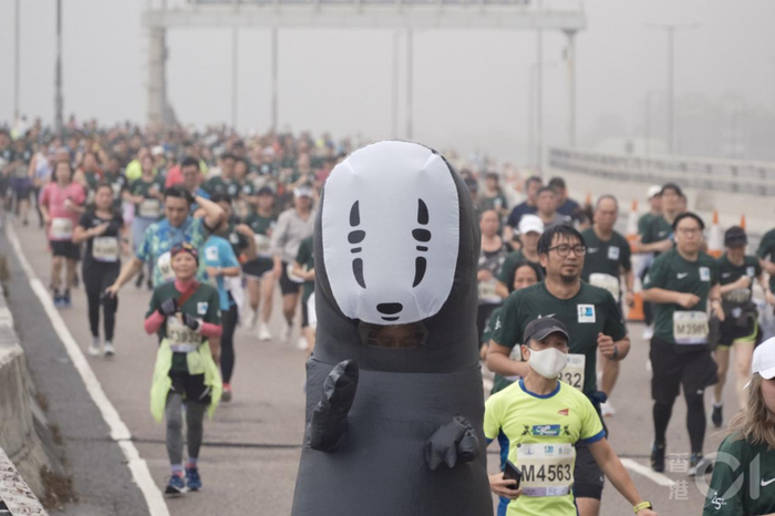 香港渣打马拉松现场，图源：港媒