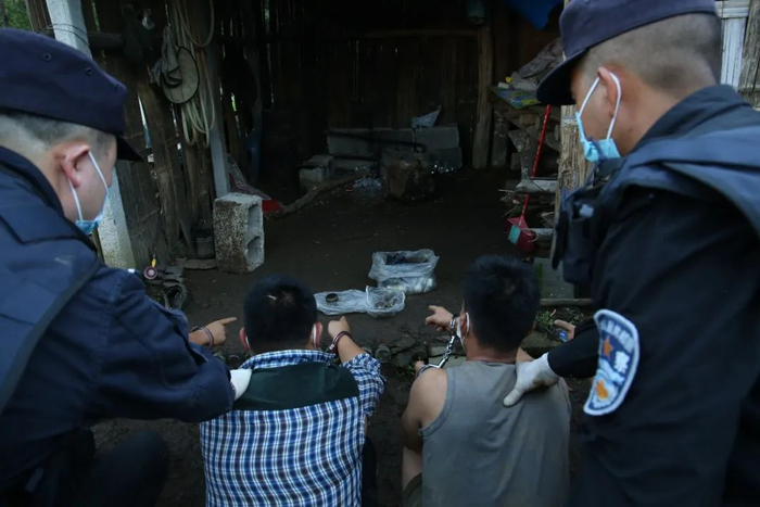 吸毒人员指认现场