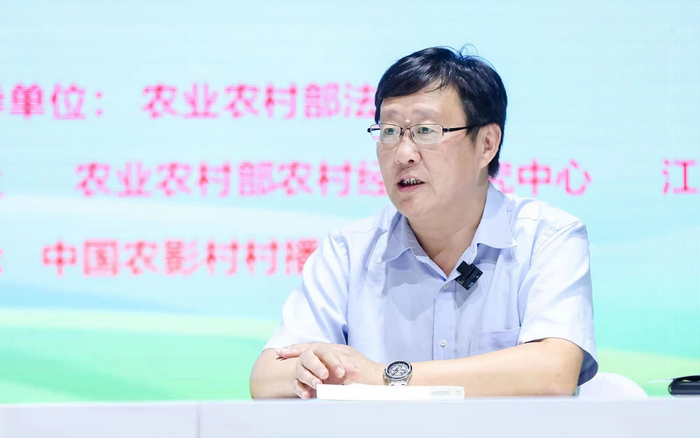 中国农业大学农业与农村法制研究中心主任任大鹏。受访者供图