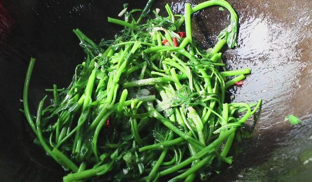 3样你以为“脏”的食物，其实营养丰富，真正的“健康杀手”是它-脏的东西能吃吗