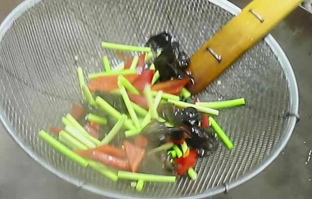 3样你以为“脏”的食物，其实营养丰富，真正的“健康杀手”是它-脏的东西能吃吗